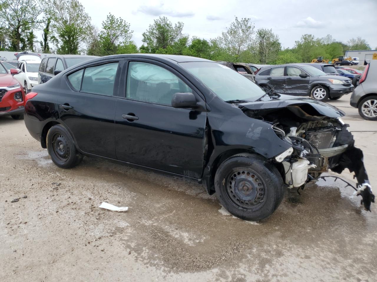 2013 Nissan Versa S vin: 3N1CN7AP7DL841960