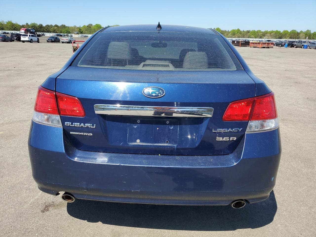 4S3BMDL62B2223975 2011 Subaru Legacy 3.6R Limited