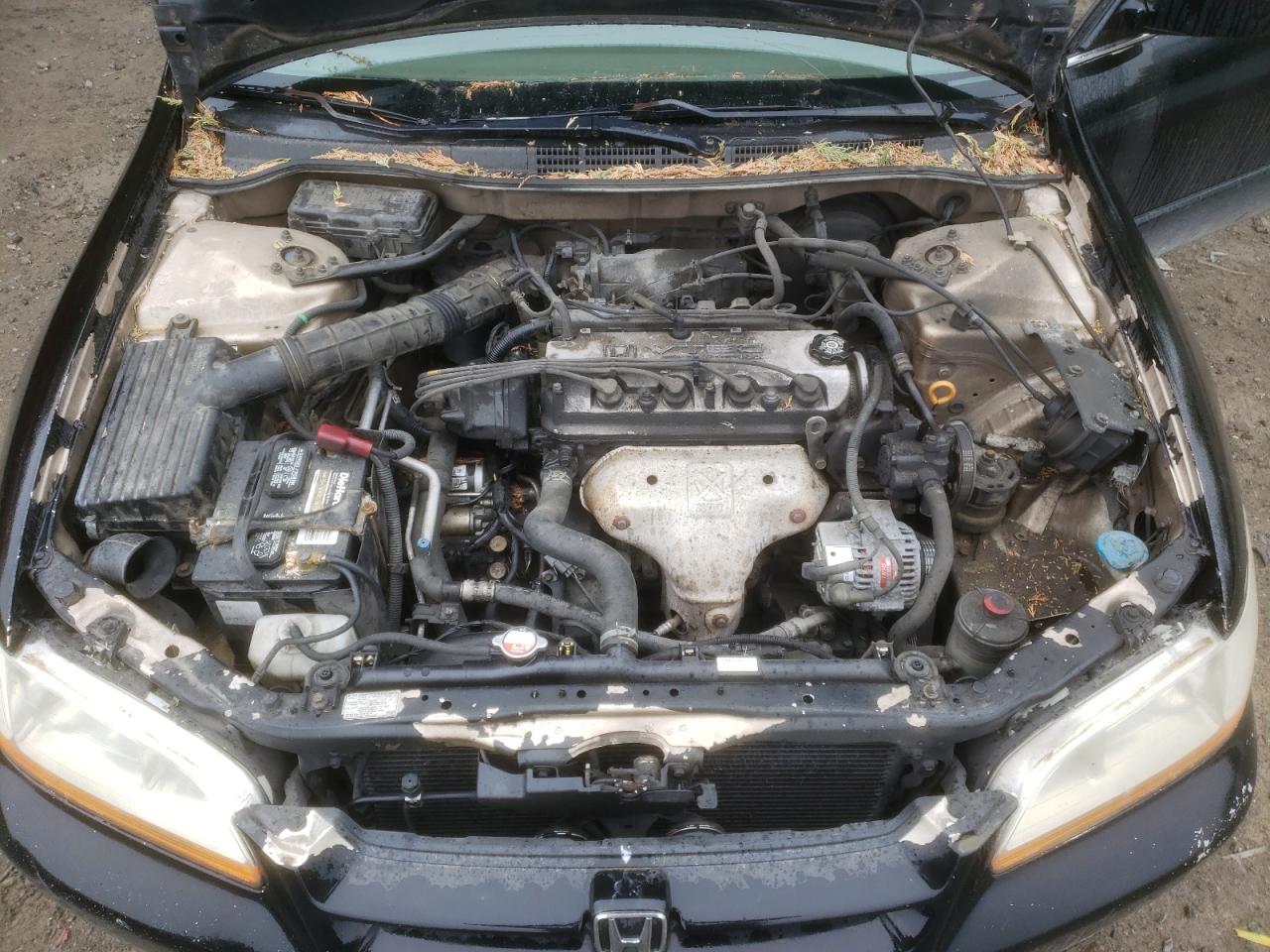 1HGCG5648YA127375 2000 Honda Accord Lx