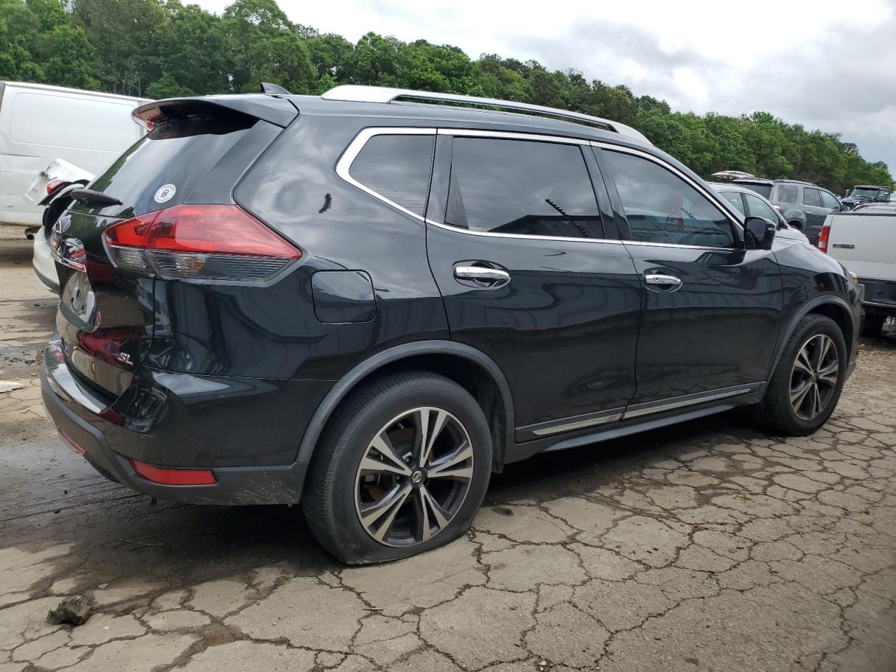 JN8AT2MT2JW461084 2018 Nissan Rogue S