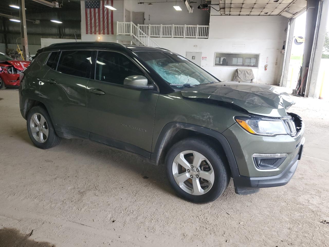 2018 Jeep Compass Latitude vin: 3C4NJDBB1JT117146