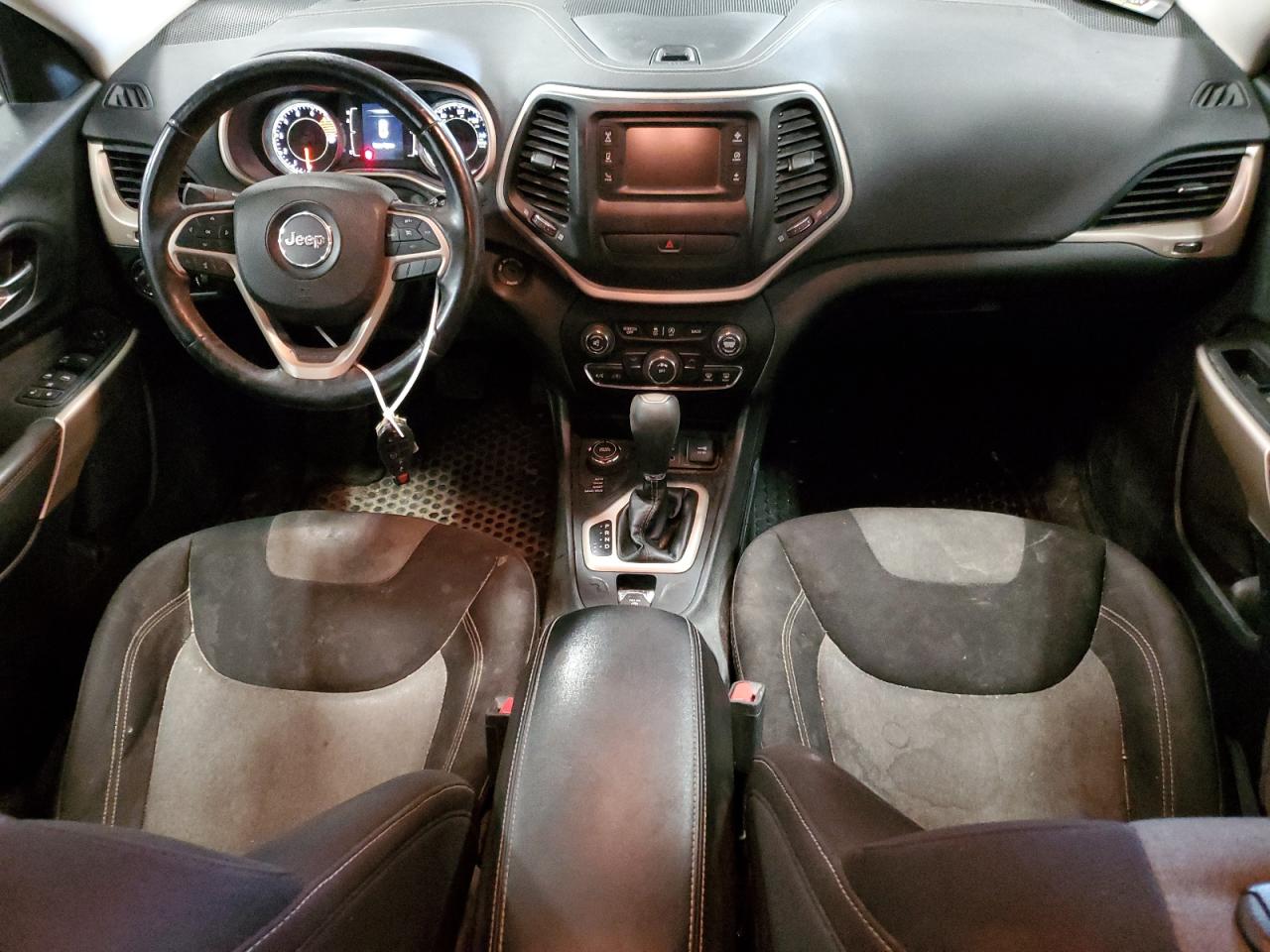 1C4PJMCX3JD589857 2018 Jeep Cherokee Latitude