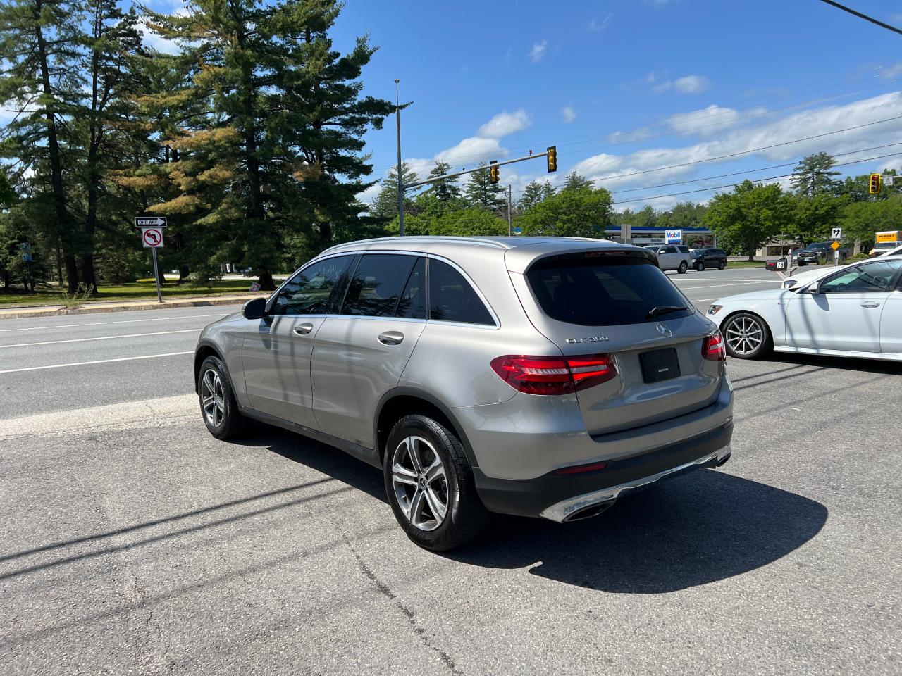 2019 Mercedes-Benz Glc 300 4Matic vin: WDC0G4KB7KV176626