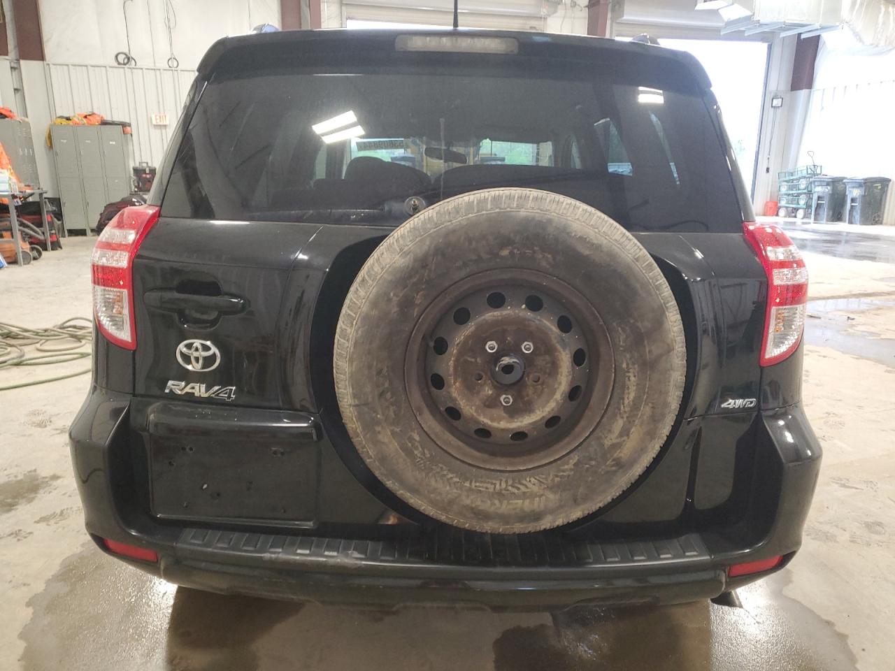 2T3BF4DV5BW092810 2011 Toyota Rav4