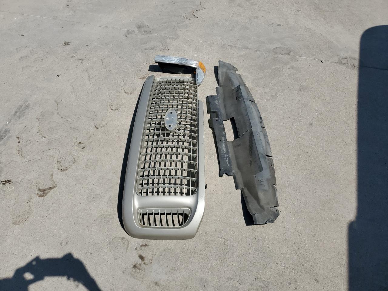 1FMSU43P84EA15685 2004 Ford Excursion Limited