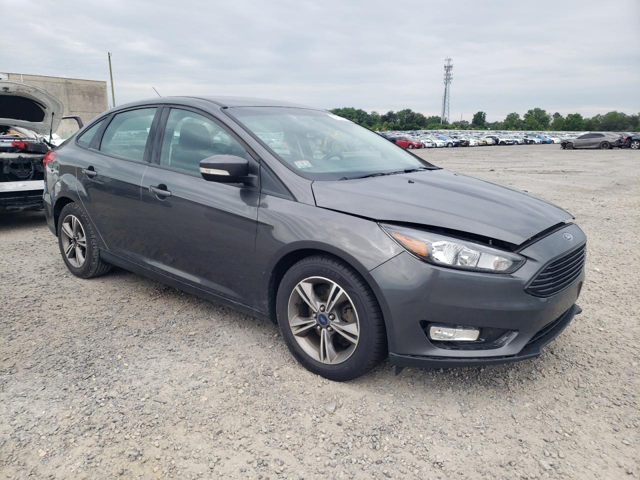 1FADP3FE4JL254320 2018 Ford Focus Se