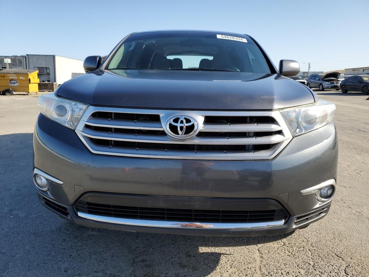 5TDZK3EH2DS104770 2013 Toyota Highlander Base