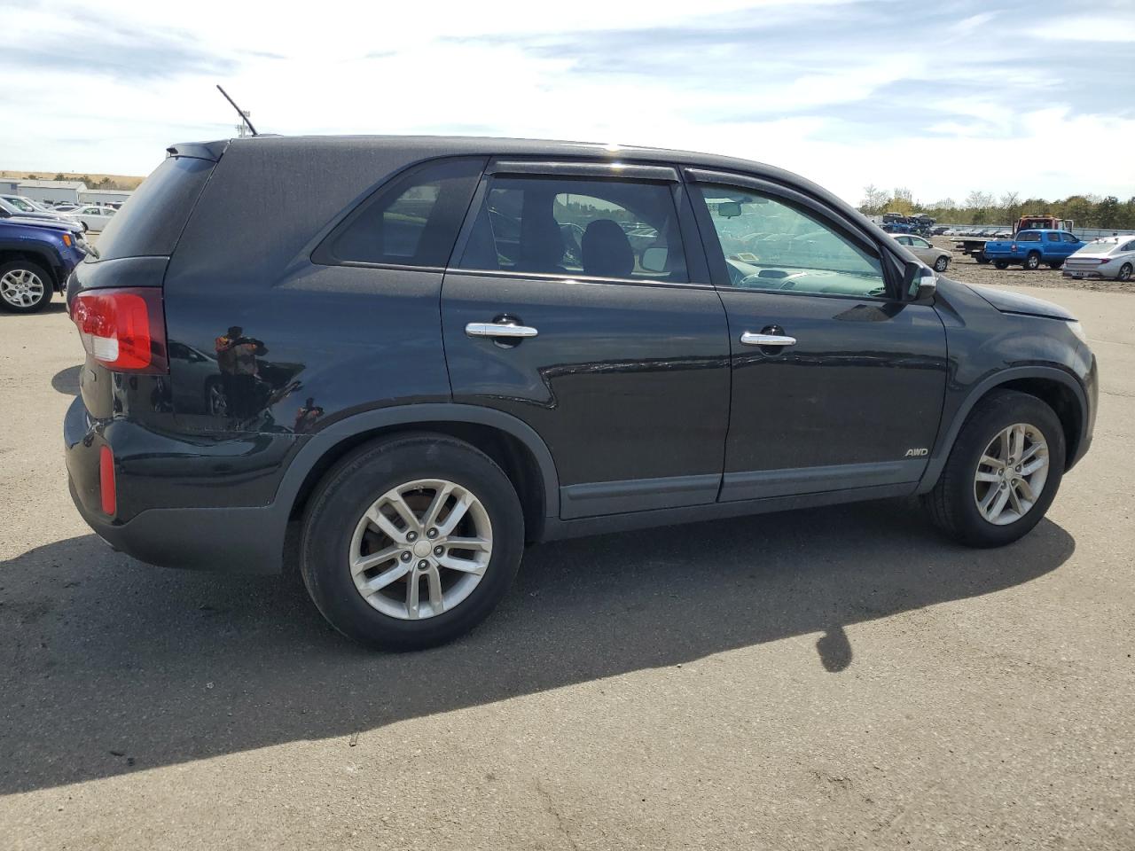 5XYKTCA63FG562949 2015 Kia Sorento Lx