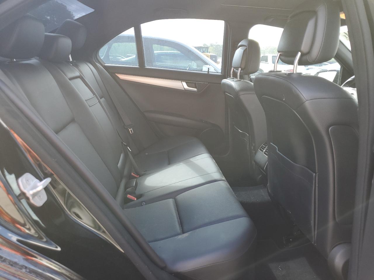 WDDGF8AB2ER303334 2014 Mercedes-Benz C 300 4Matic