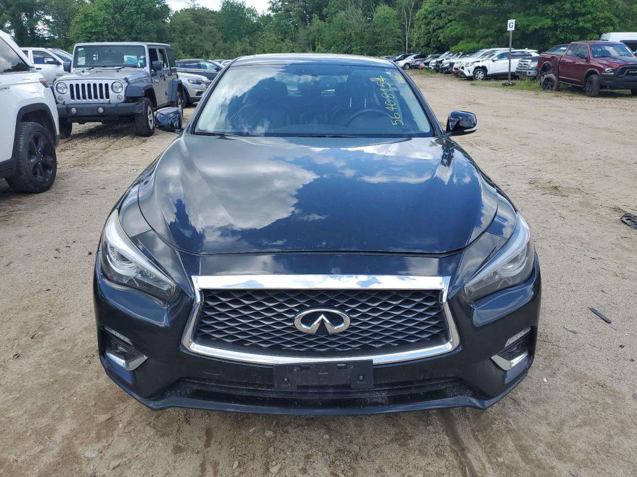 JN1EV7AR3JM431698 2018 Infiniti Q50 Luxe