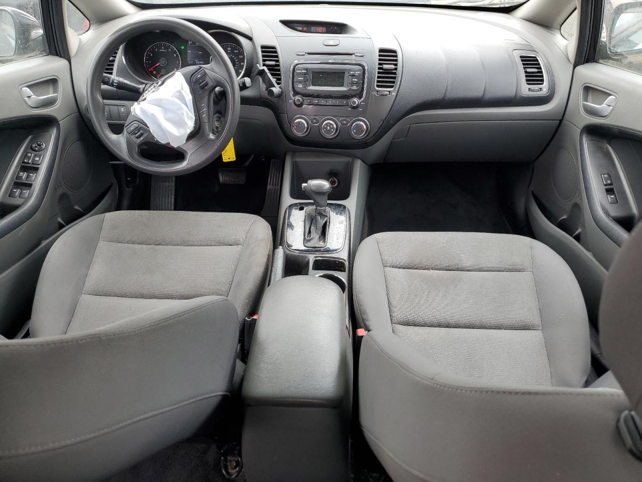 3KPFK4A73HE051504 2017 Kia Forte Lx