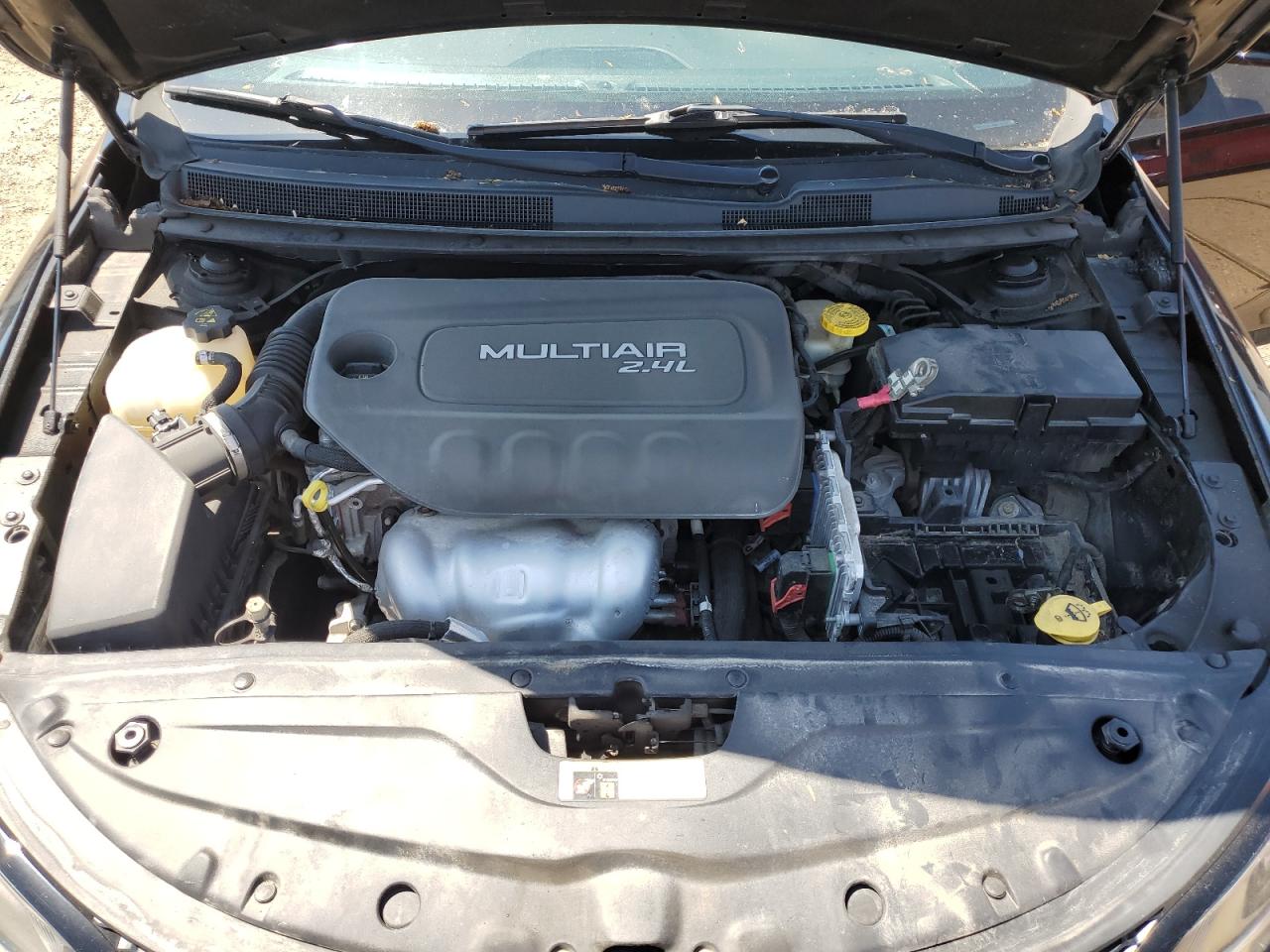 1C3CCCBB1FN618173 2015 Chrysler 200 S