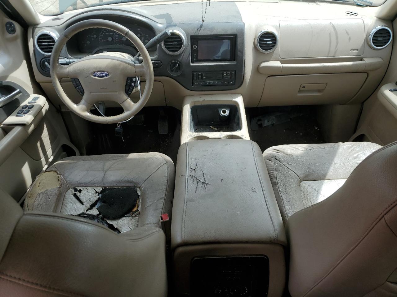 1FMFU18L94LA61933 2004 Ford Expedition Eddie Bauer