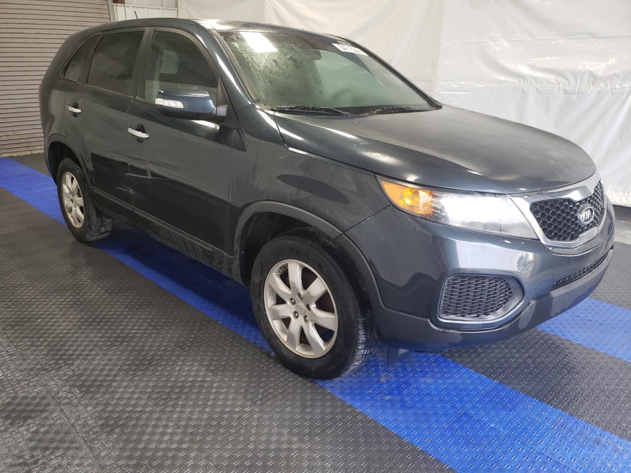 5XYKT3A12BG056267 2011 Kia Sorento Base