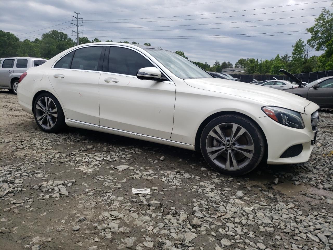 55SWF4JB2JU261051 2018 Mercedes-Benz C 300