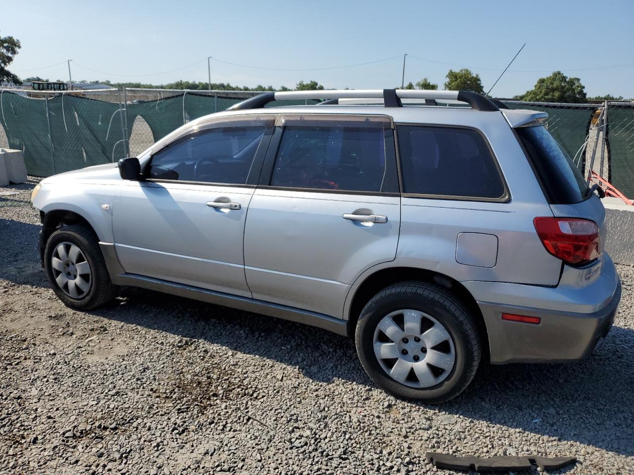 JA4LX31F35U050429 2005 Mitsubishi Outlander Ls