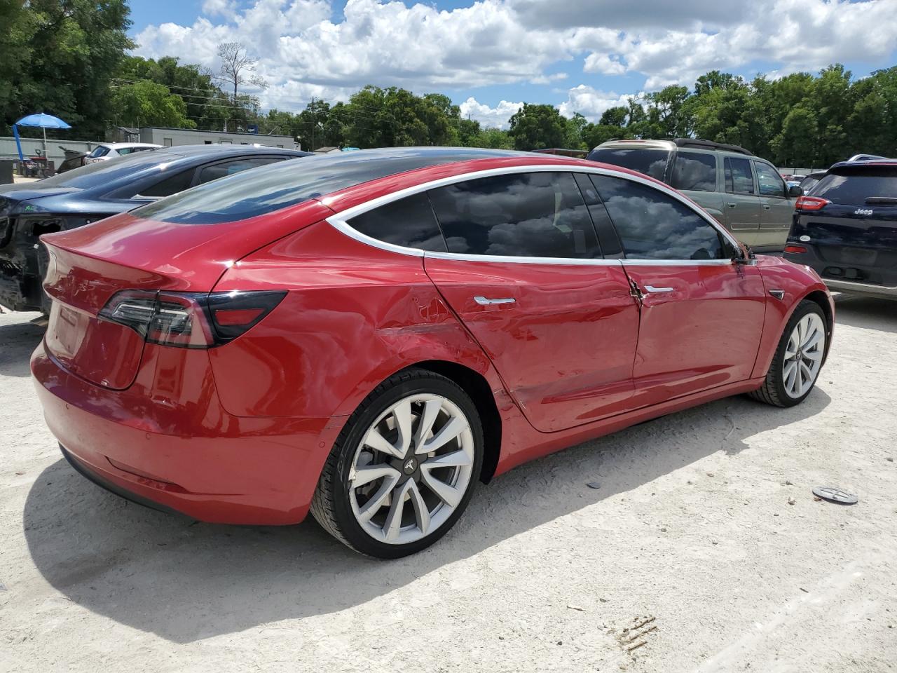 5YJ3E1EA9JF061677 2018 Tesla Model 3