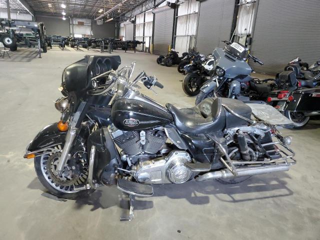2010 HARLEY-DAVIDSON FLHTCU 1HD1FC415AB662040