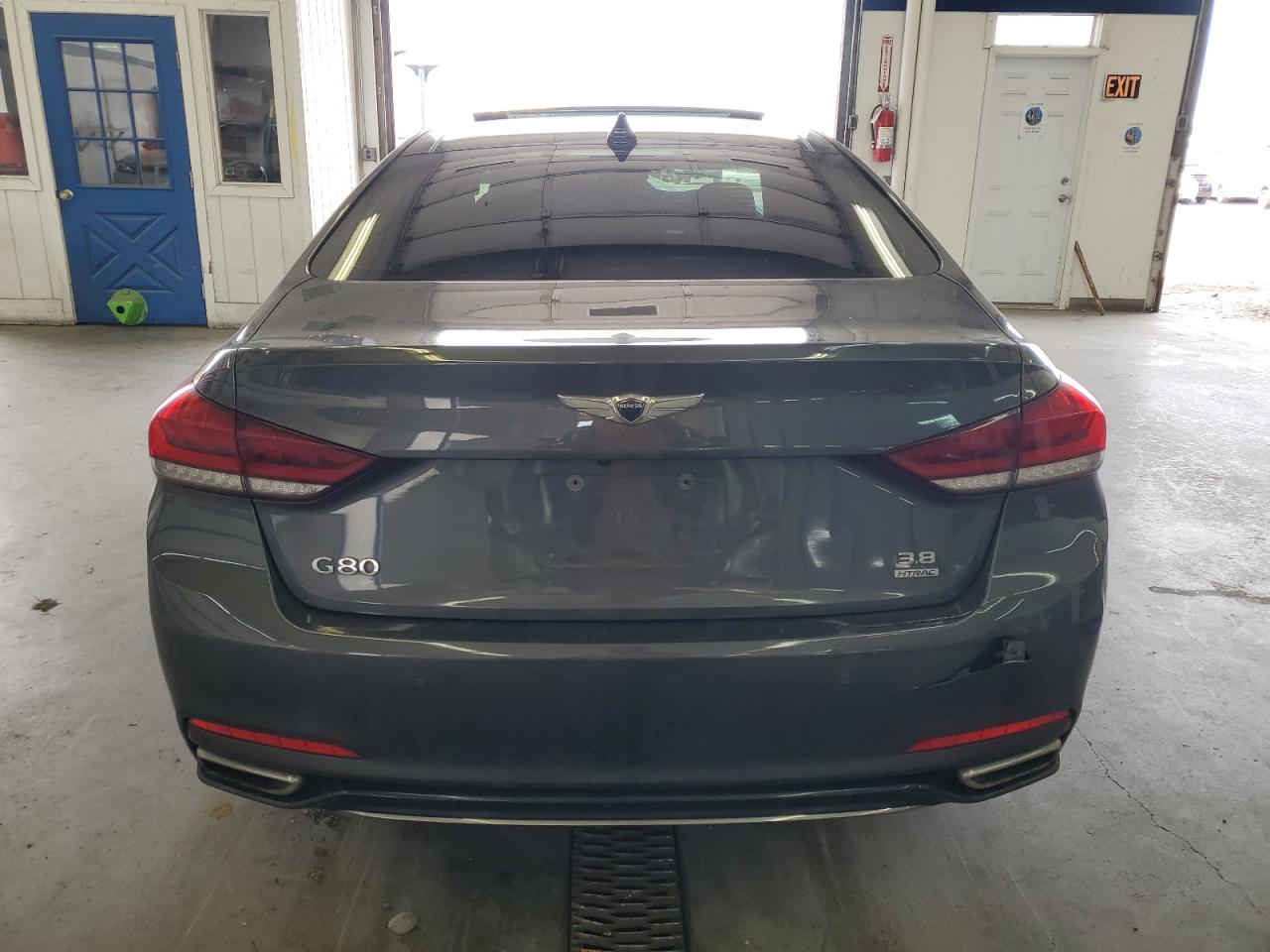 KMHGN4JE5JU236019 2018 Genesis G80 Base