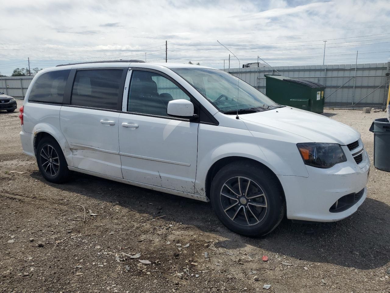 2C4RDGEG0FR523480 2015 Dodge Grand Caravan R/T