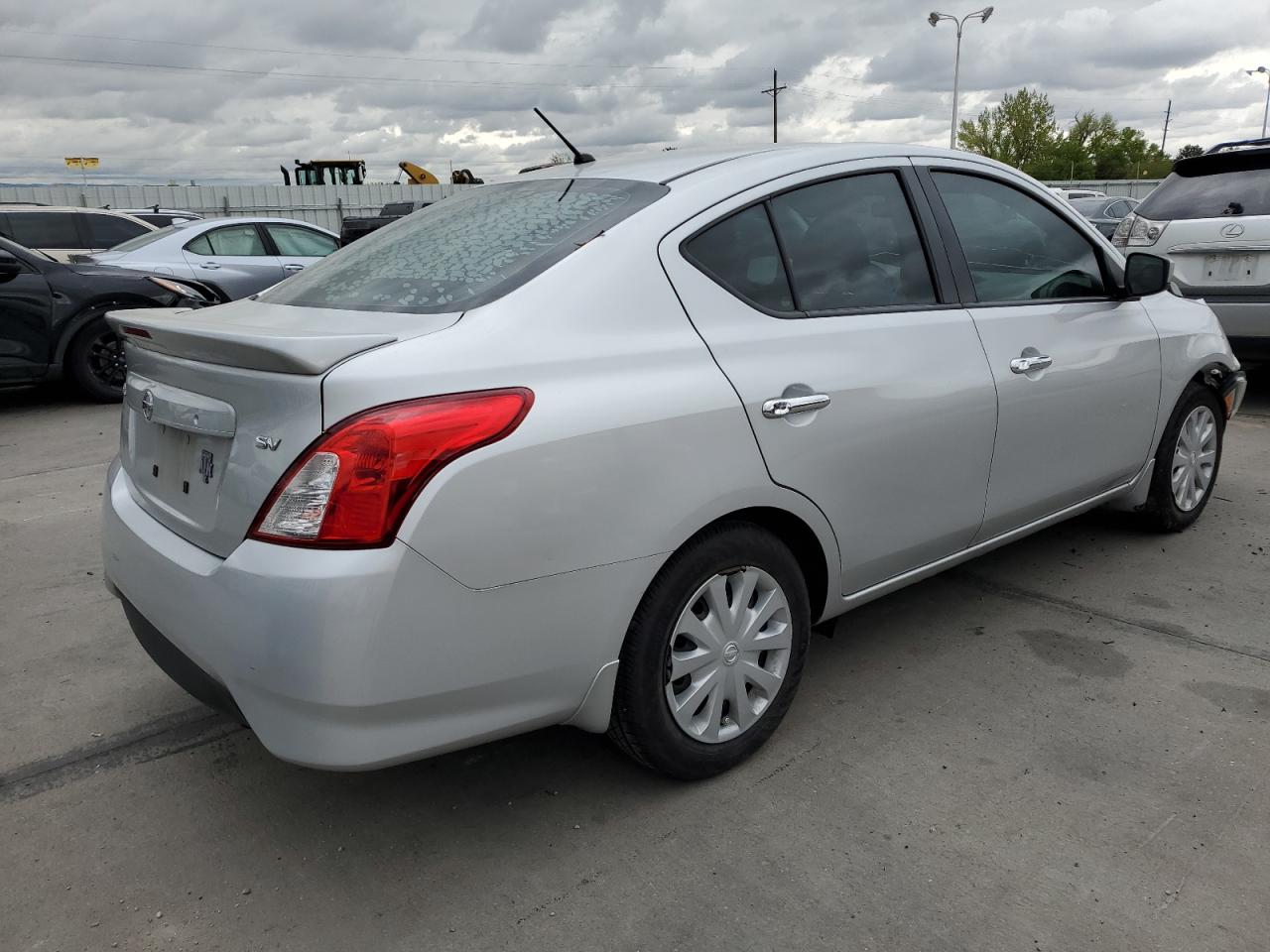 2017 Nissan Versa S vin: 3N1CN7AP2HK471948