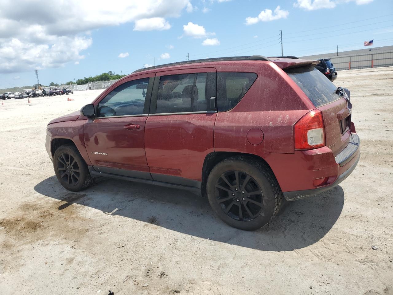 2013 Jeep Compass Latitude vin: 1C4NJCEB3DD218494