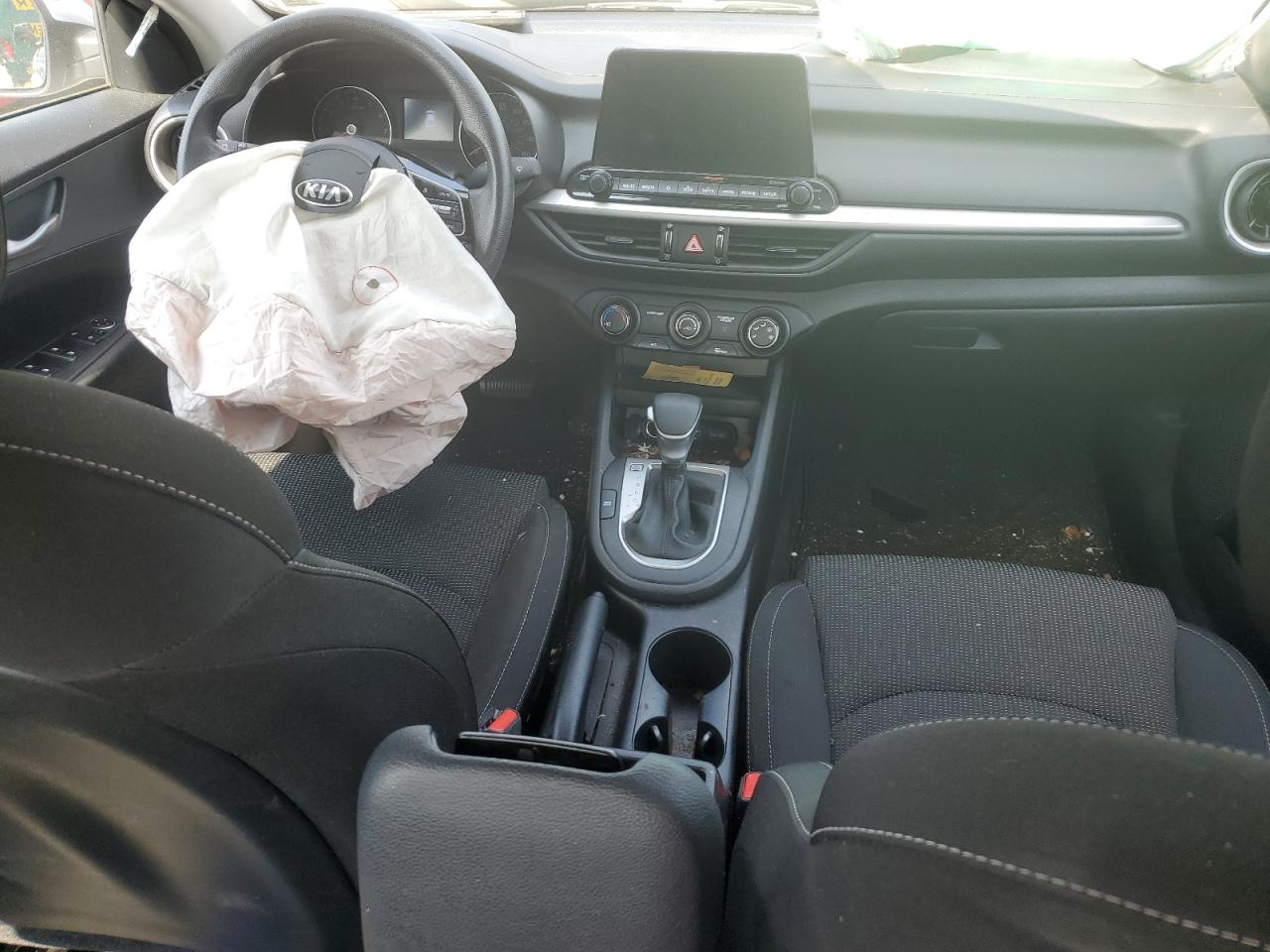 3KPF24AD0ME326598 2021 Kia Forte Fe