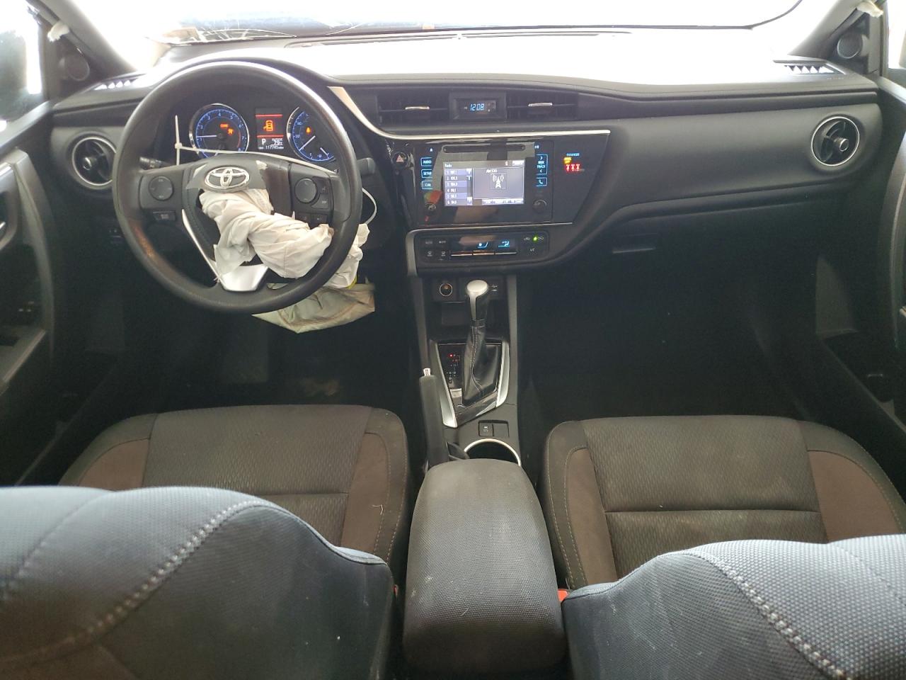 2019 Toyota Corolla L vin: 2T1BURHE8KC181181