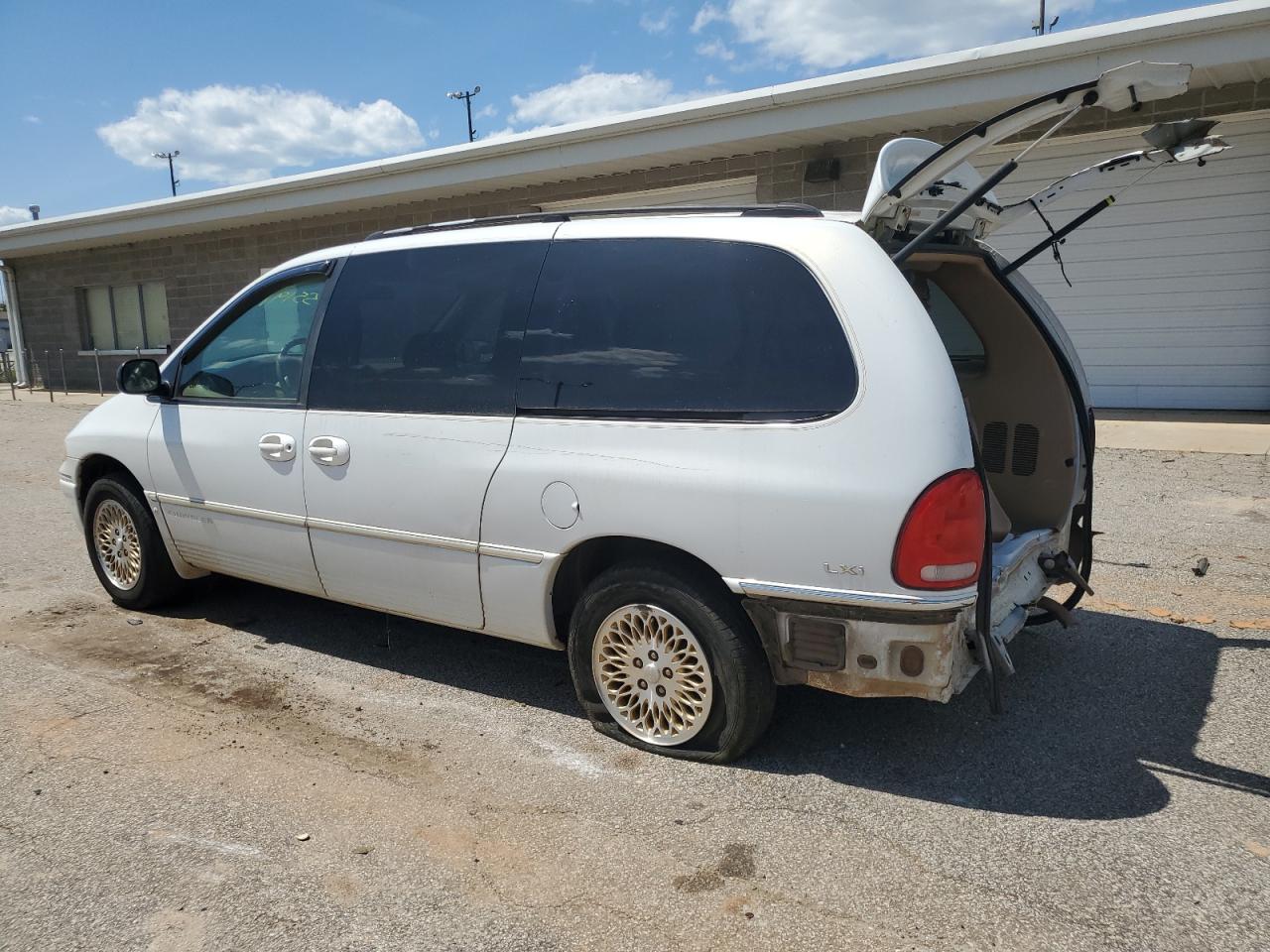 1C4GP64L5VB203009 1997 Chrysler Town & Country Lxi