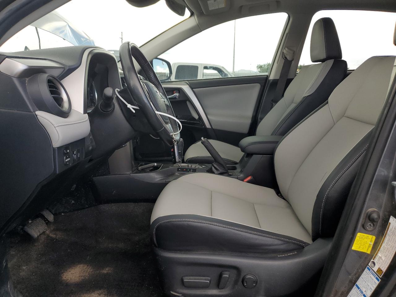 JTMDJREV4HD117253 2017 Toyota Rav4 Hv Limited