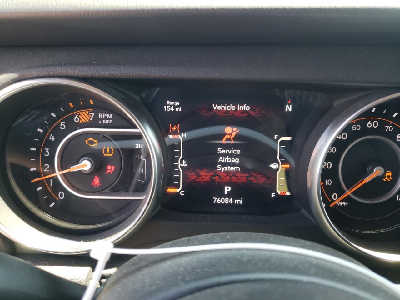 1C4HJXENXKW687520 2019 Jeep Wrangler Unlimited Sahara