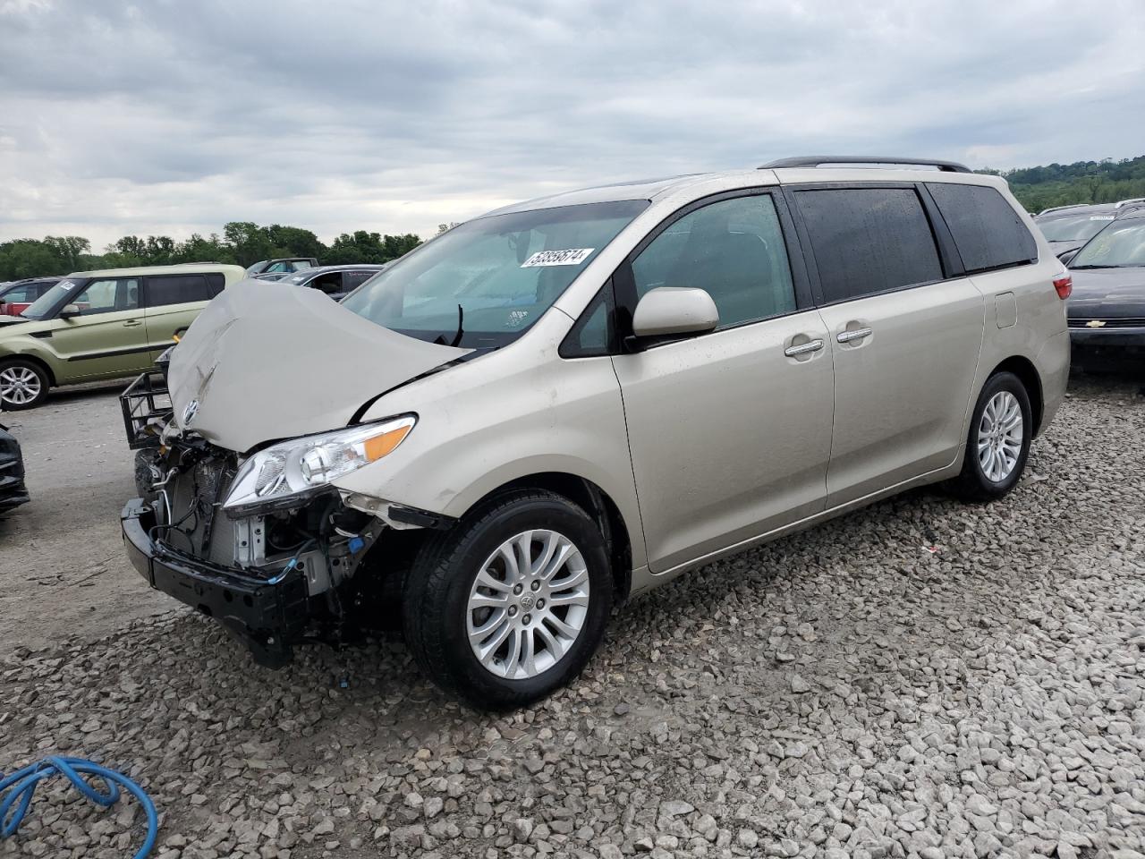 5TDYK3DC1FS601748 2015 Toyota Sienna Xle