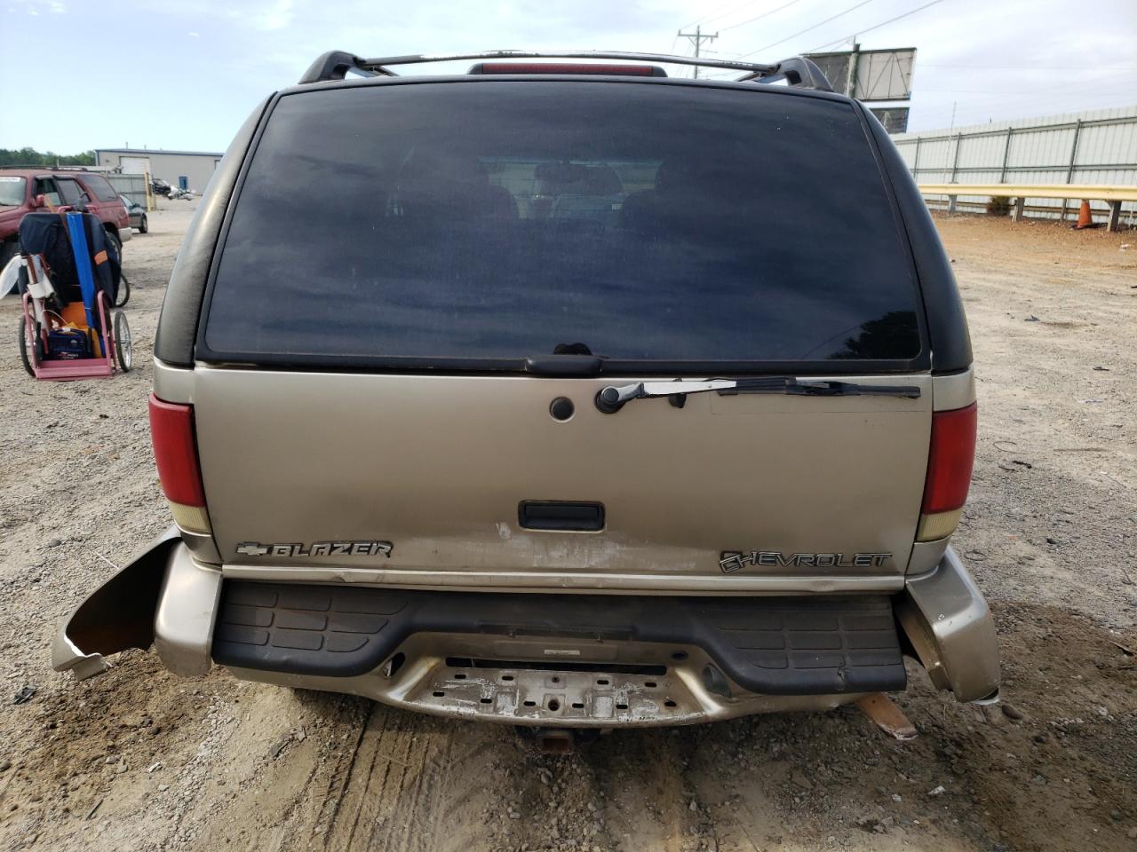 1GNDT13W212138389 2001 Chevrolet Blazer
