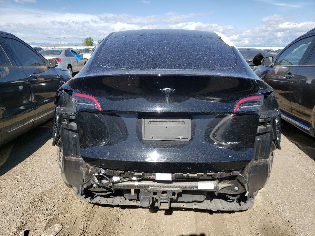 5YJYGAEE7MF134665 2021 Tesla Model Y