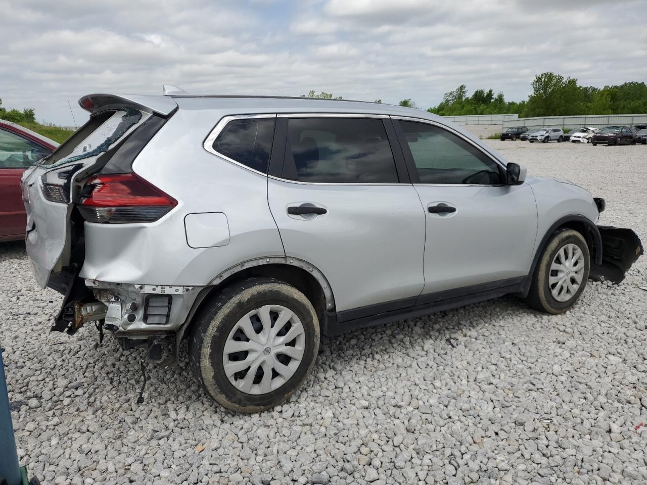 2018 Nissan Rogue S vin: 5N1AT2MT4JC768295