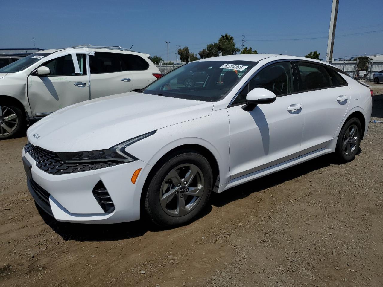 2022 Kia K5 Lxs vin: 5XXG14J23NG132338