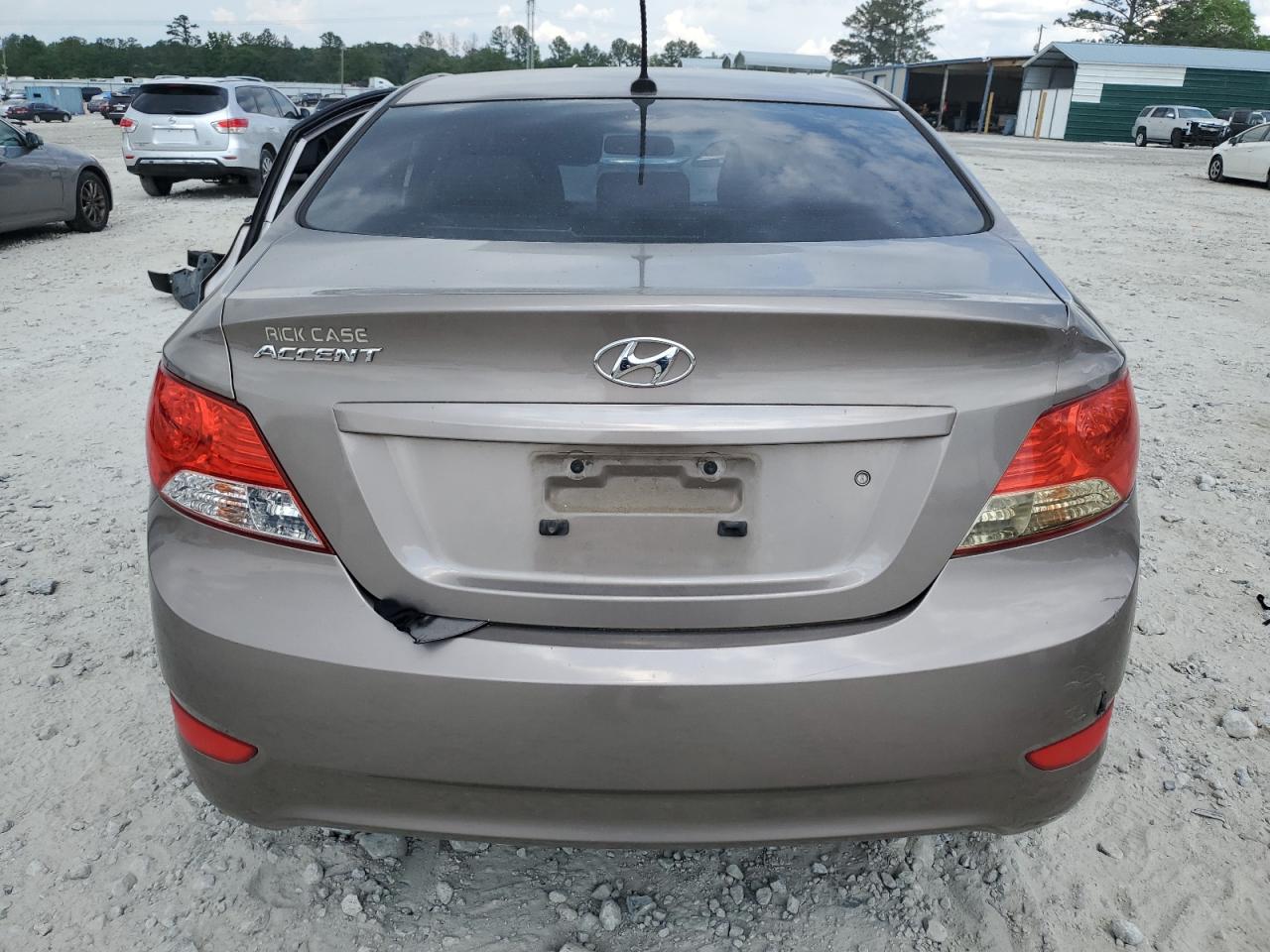 KMHCU4AE0DU432293 2013 Hyundai Accent Gls