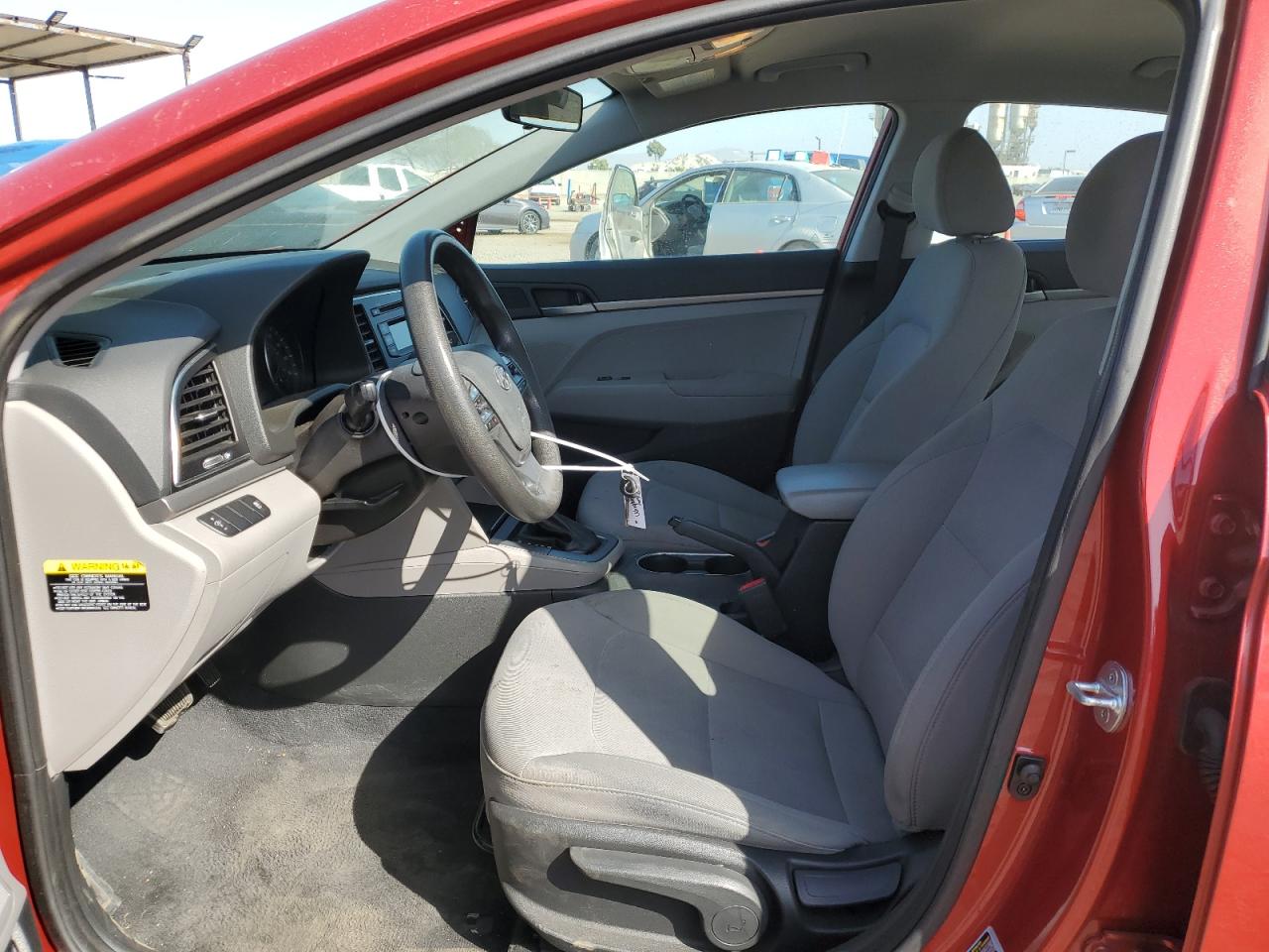 2018 Hyundai Elantra Se vin: 5NPD74LF8JH347505