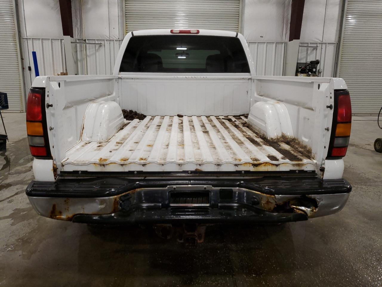 2GTEK19T941108162 2004 GMC New Sierra K1500