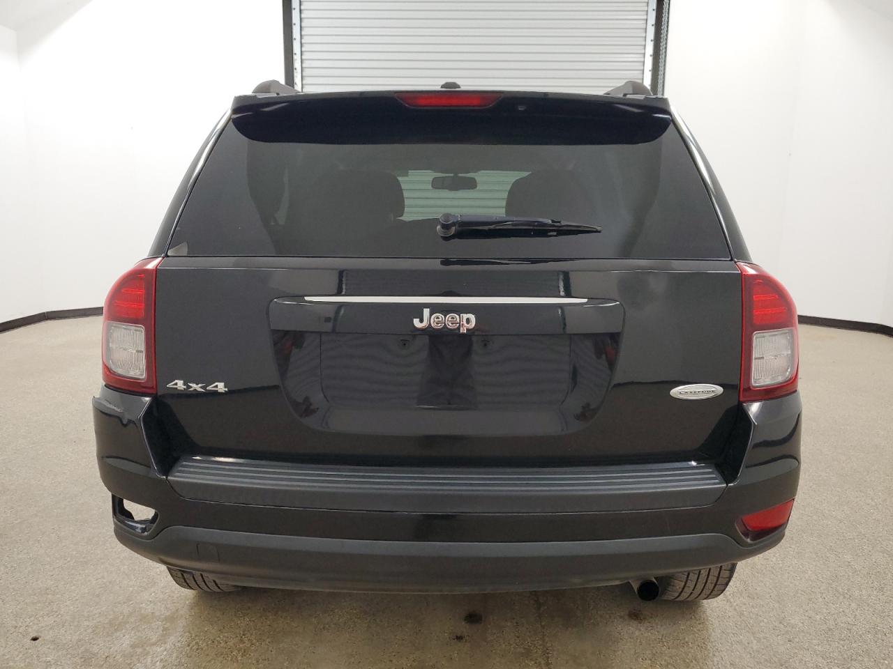 1C4NJDEB5GD746368 2016 Jeep Compass Latitude