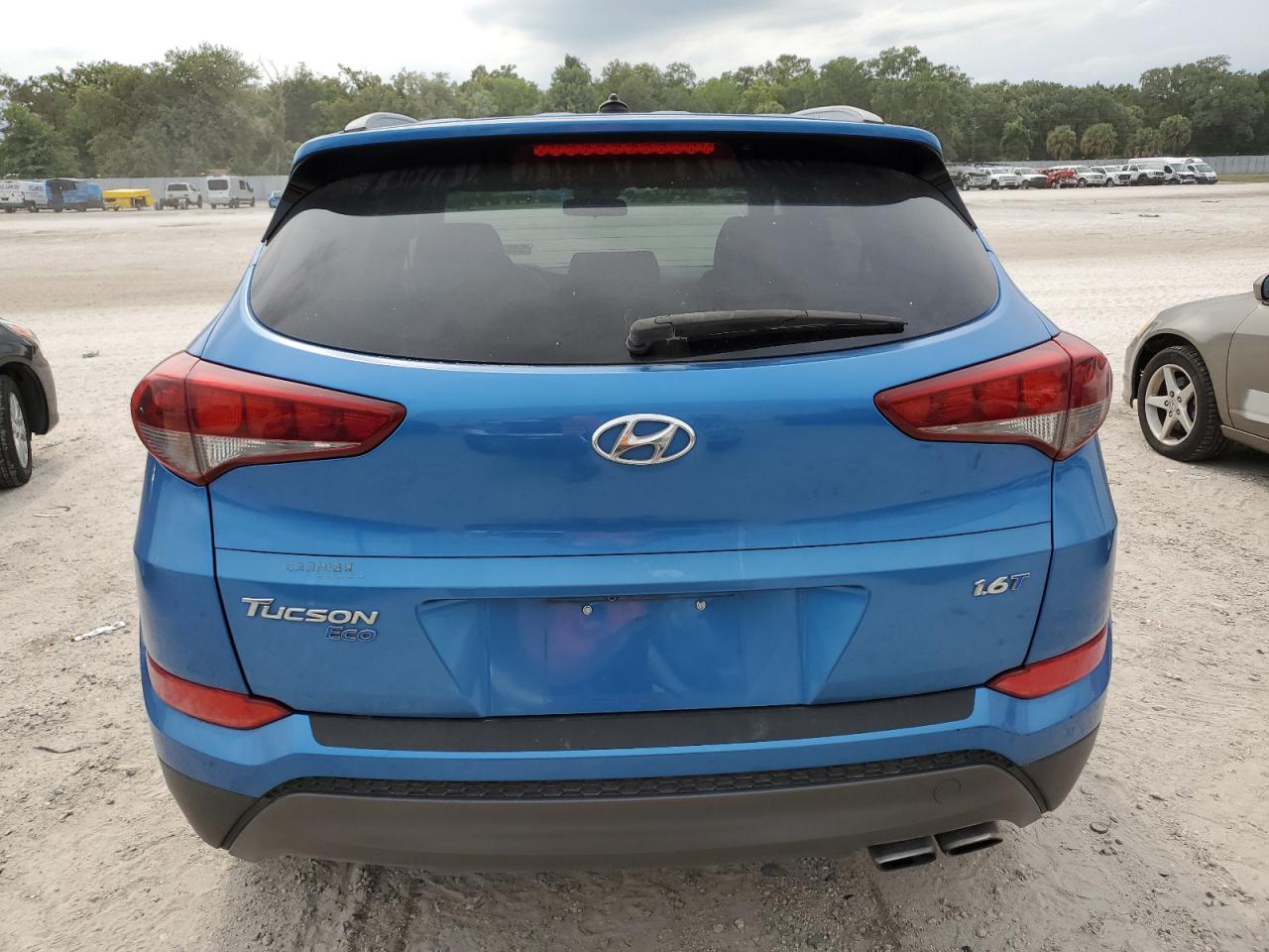 KM8J33A2XGU107424 2016 Hyundai Tucson Limited