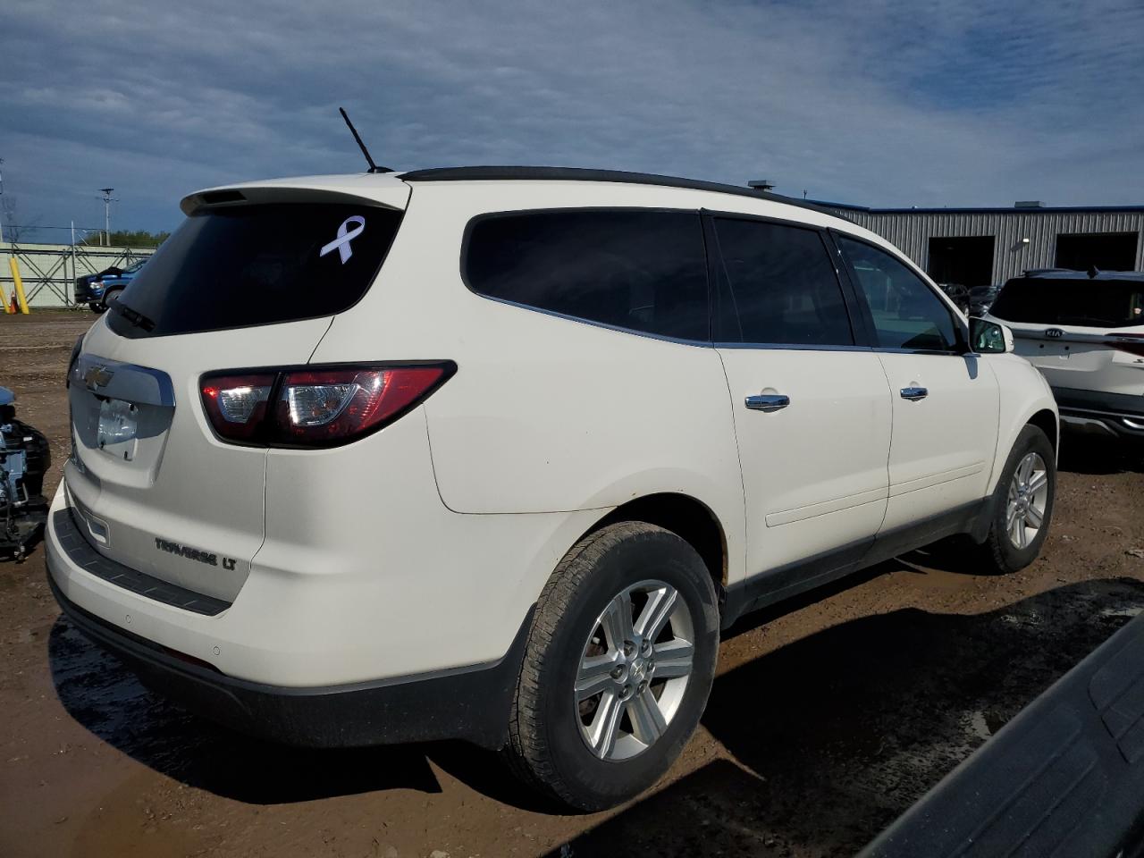 1GNKVJKD2DJ268104 2013 Chevrolet Traverse Lt