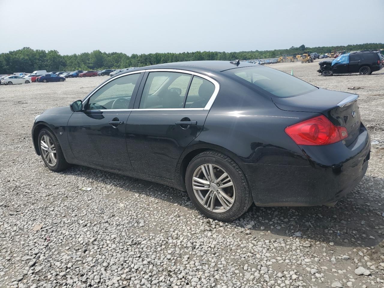 JN1CV6AP7FM501680 2015 Infiniti Q40