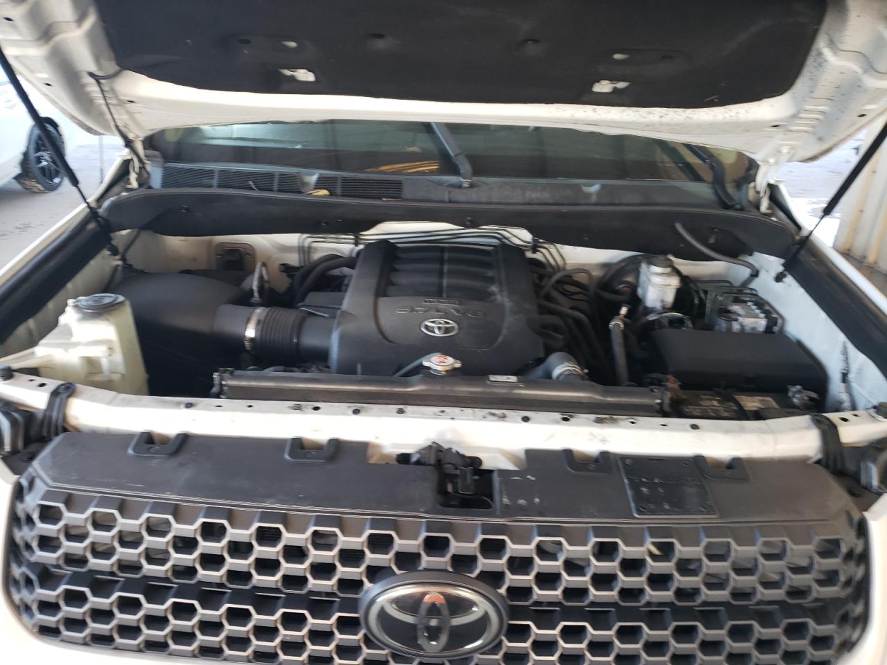 5TFDW5F17KX838694 2019 Toyota Tundra Crewmax Sr5