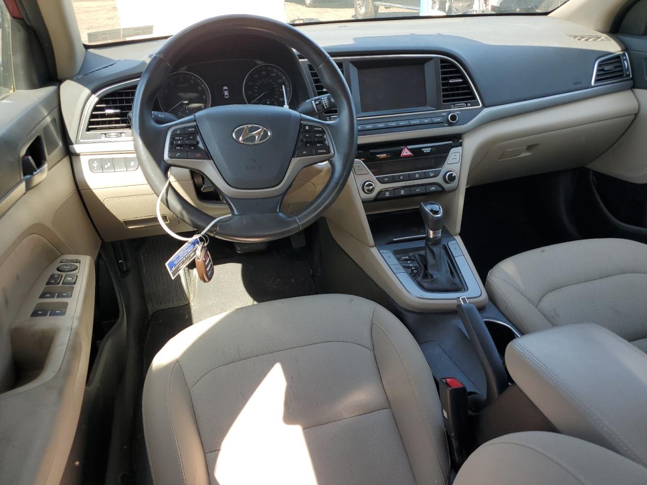 2017 Hyundai Elantra Se vin: KMHD84LF0HU313292