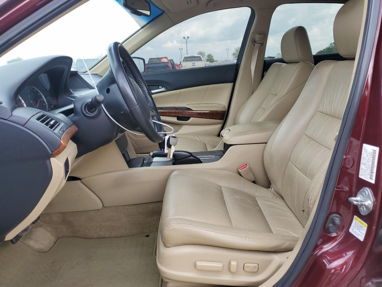 1HGCP3F86BA008349 2011 Honda Accord Exl