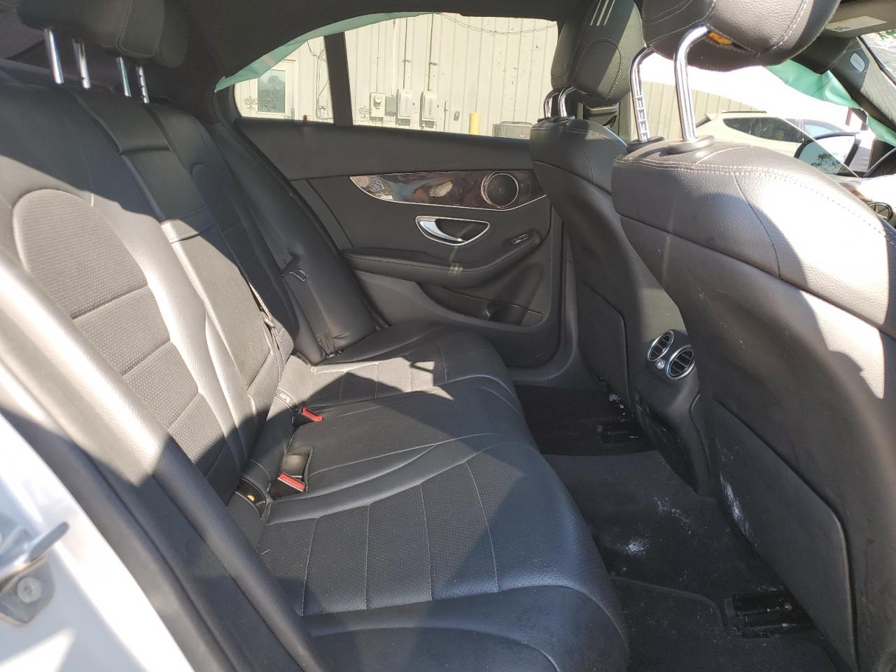 55SWF8EB3KU319395 2019 Mercedes-Benz C 300 4Matic