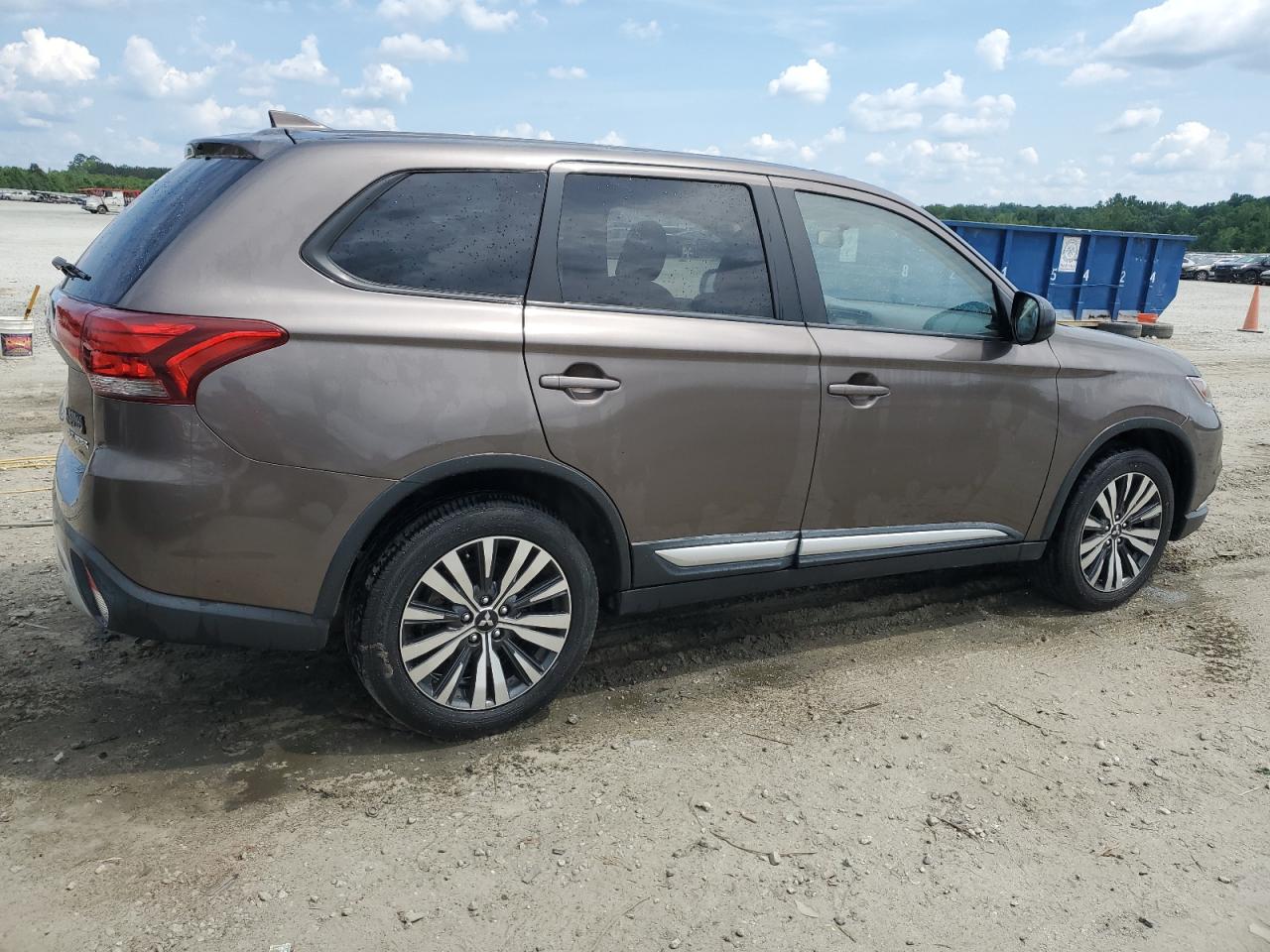 JA4AD2A3XKZ005924 2019 Mitsubishi Outlander Es