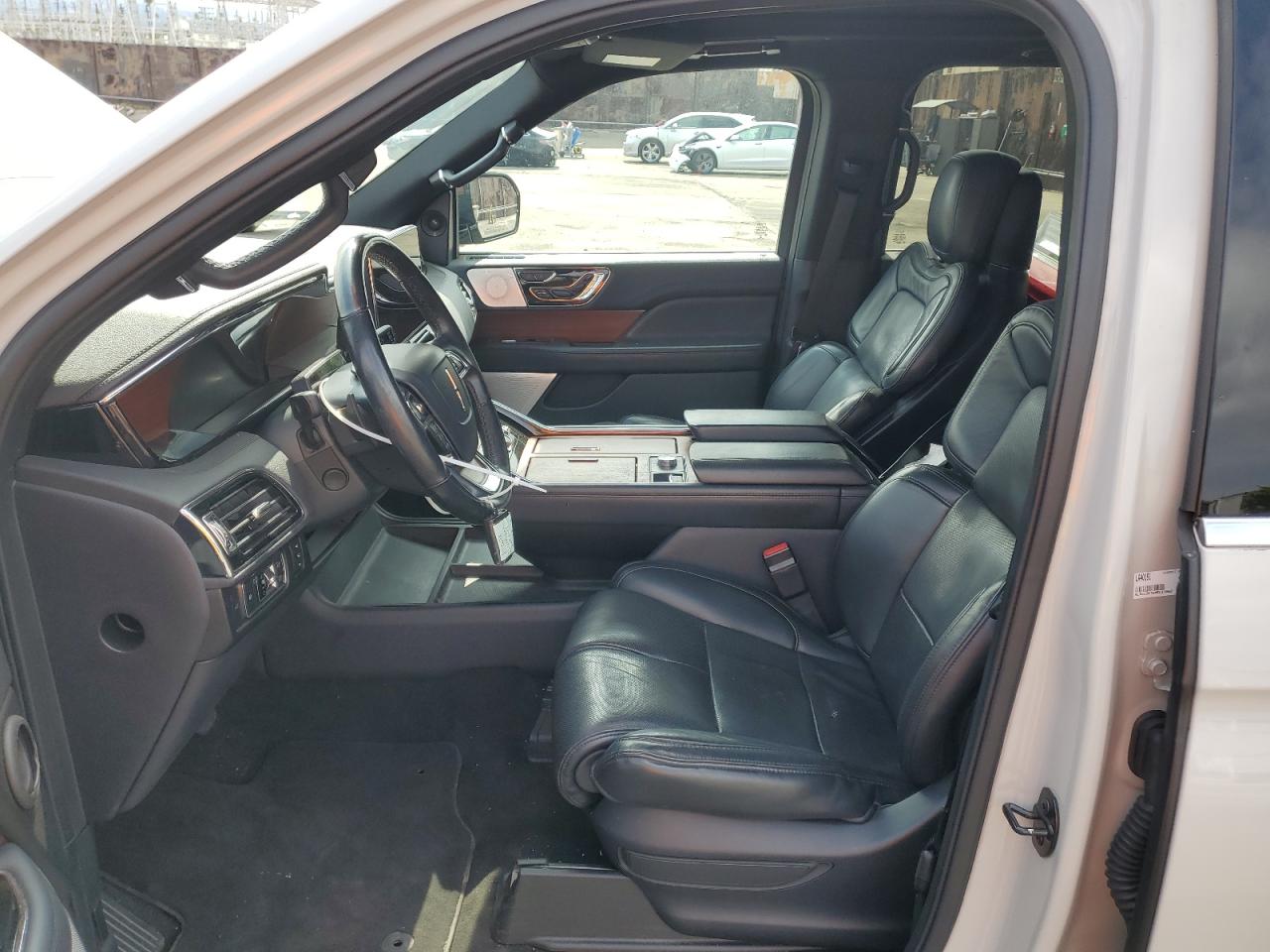 5LMJJ2KT6NEL11682 2022 Lincoln Navigator Reserve