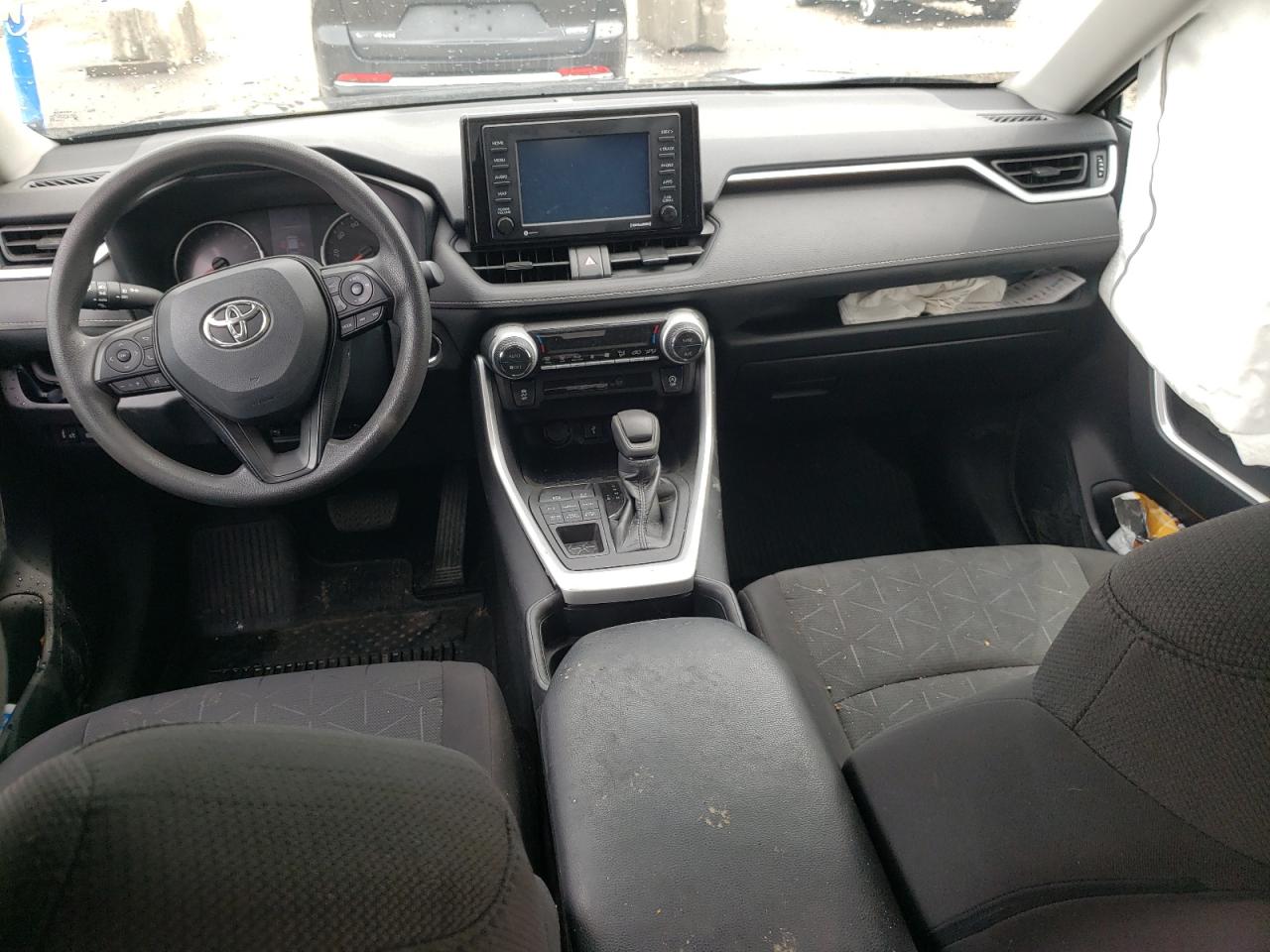 2T3P1RFV7MW156220 2021 Toyota Rav4 Xle